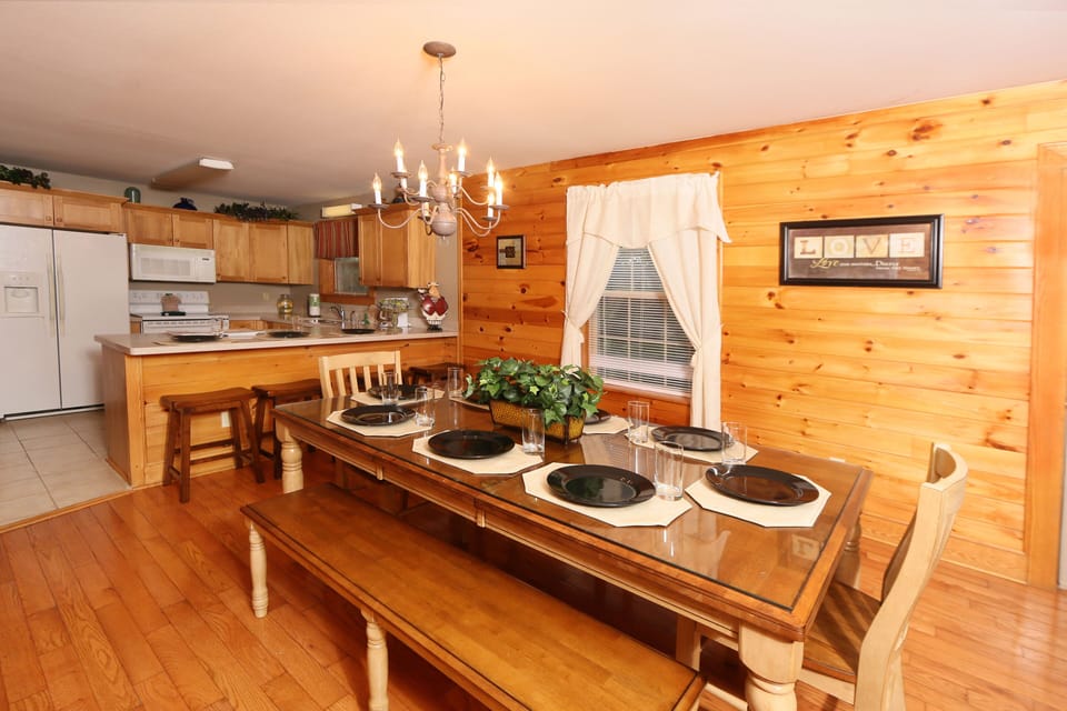 Condo, Multiple Beds, Hot Tub, Mountain View | Private kitchen | Coffee/tea maker, fridge, microwave, oven