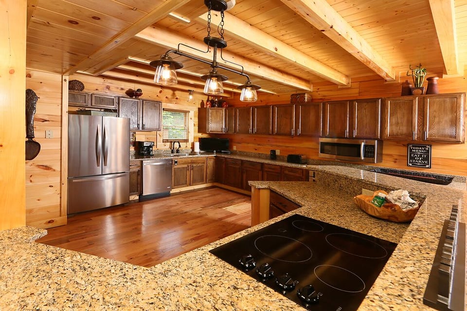 Cabin, Multiple Beds, Hot Tub, Mountain View | Private kitchen | Fridge, microwave, oven, stovetop