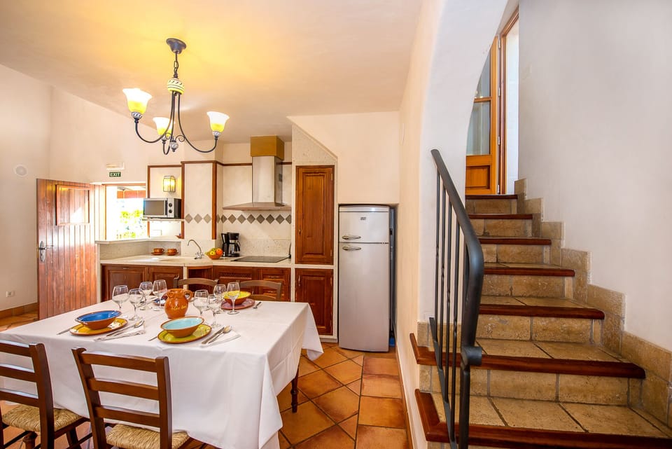 Apartment, 2 Bedrooms (2 baños) | Private kitchen | Highchair