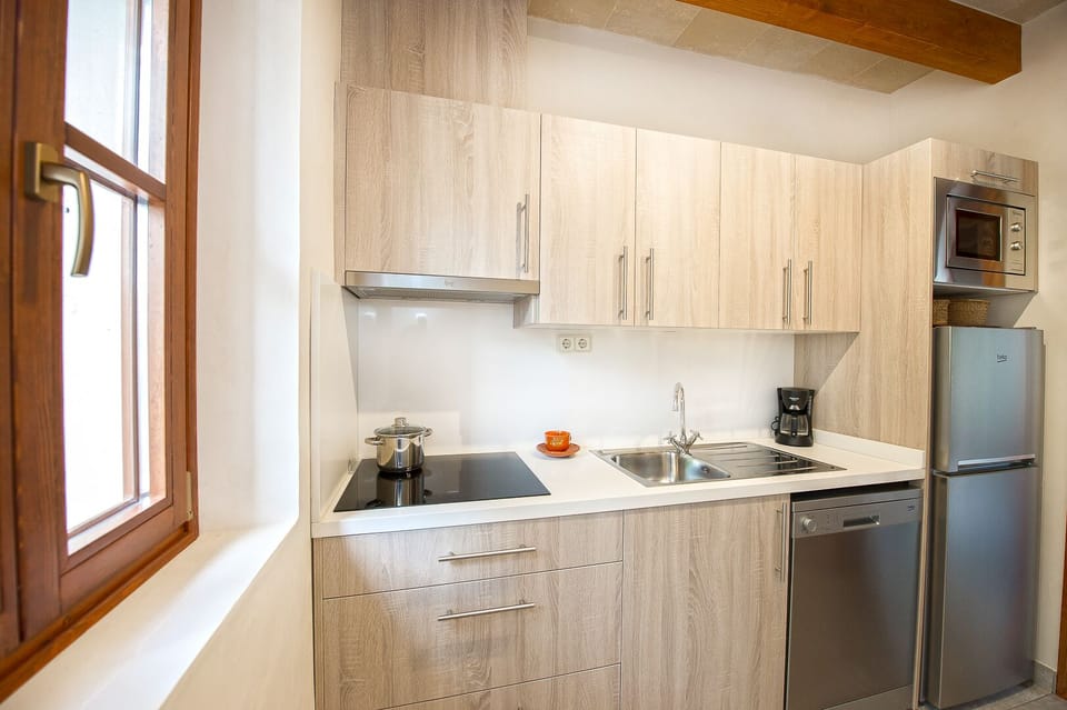 Apartment, 1 Bedroom | In-room safe, iron/ironing board, cribs/infant beds, rollaway beds