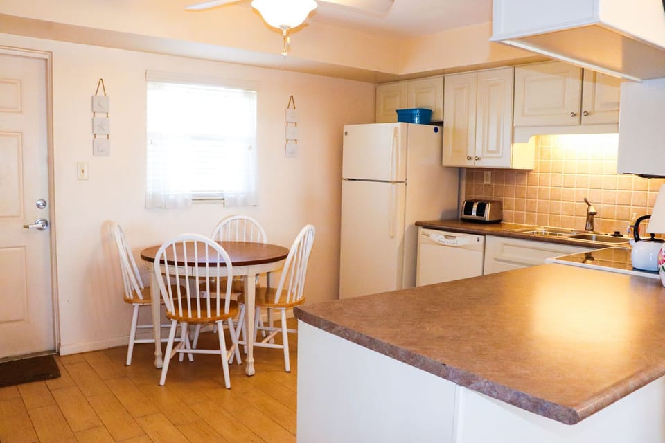 Dining area in the kitchen