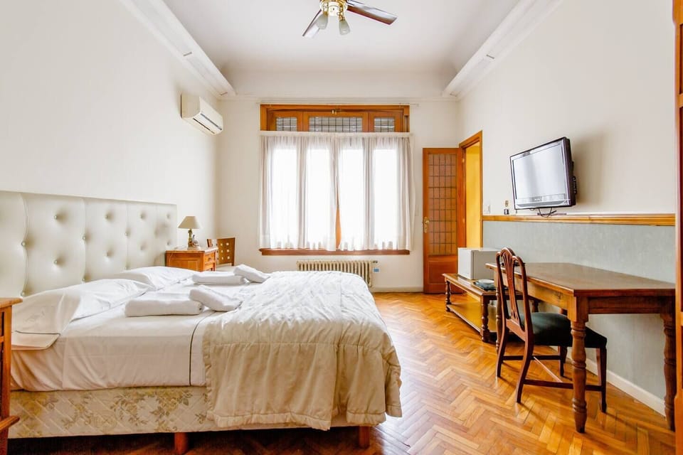 Superior Studio Suite, Ensuite | 1 bedroom, minibar, in-room safe, desk