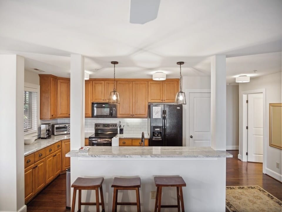 Kitchen--- Luxury