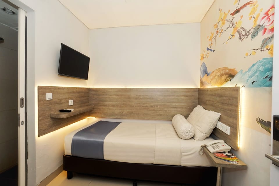 Standard Single Room | Free WiFi, bed sheets