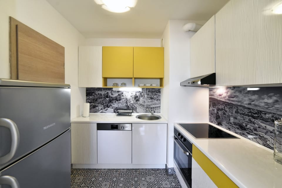 Apartment, 2 Bedrooms | Private kitchen | Full-size fridge, oven, stovetop, dishwasher