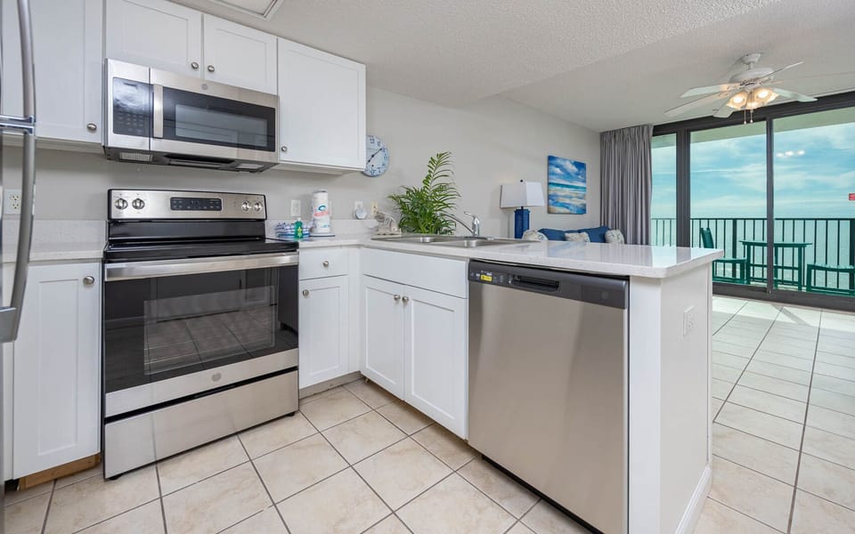 Discover a hotel kitchen that brings home to the beach with you and enhance your beachfront hotel experience