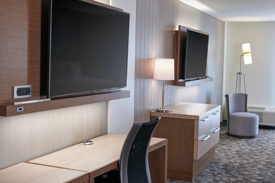 Desk, blackout drapes, iron/ironing board, free WiFi