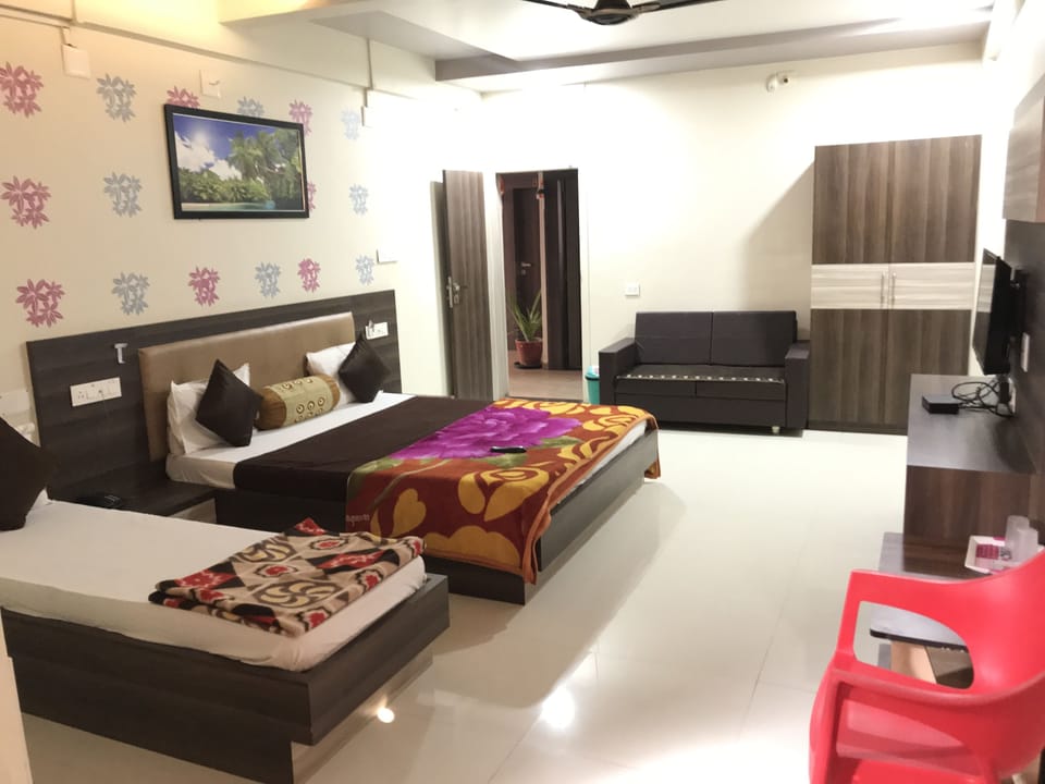 Family Room | Rollaway beds, free WiFi