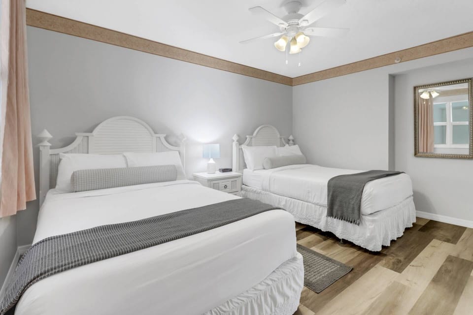 During your stay all bed linens, bath, pool, and kitchen towels are included. We proudly provide resort quality linens for your enjoyment.