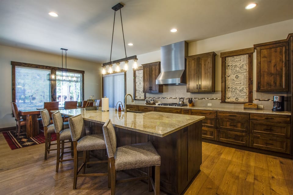 Kitchen - Main Level
