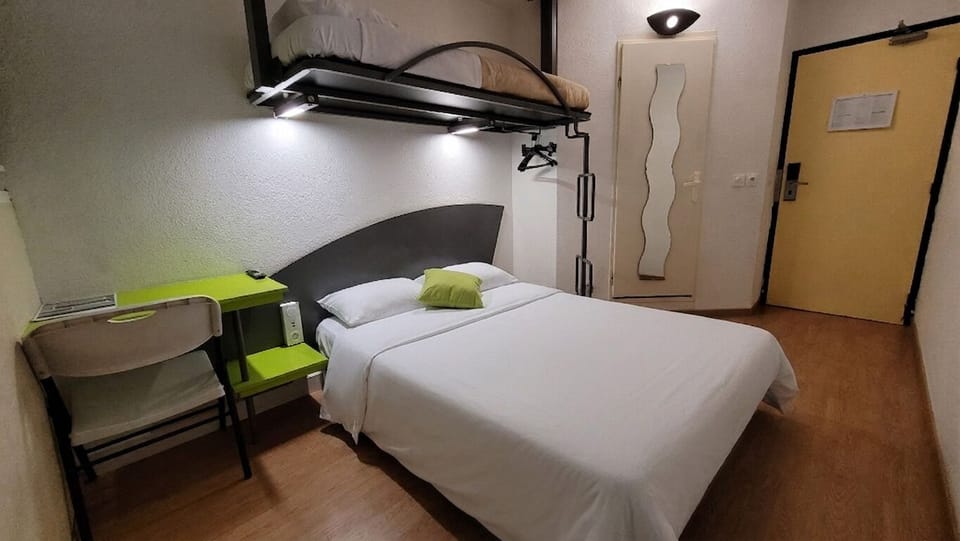 Desk, iron/ironing board, free cribs/infant beds, free WiFi