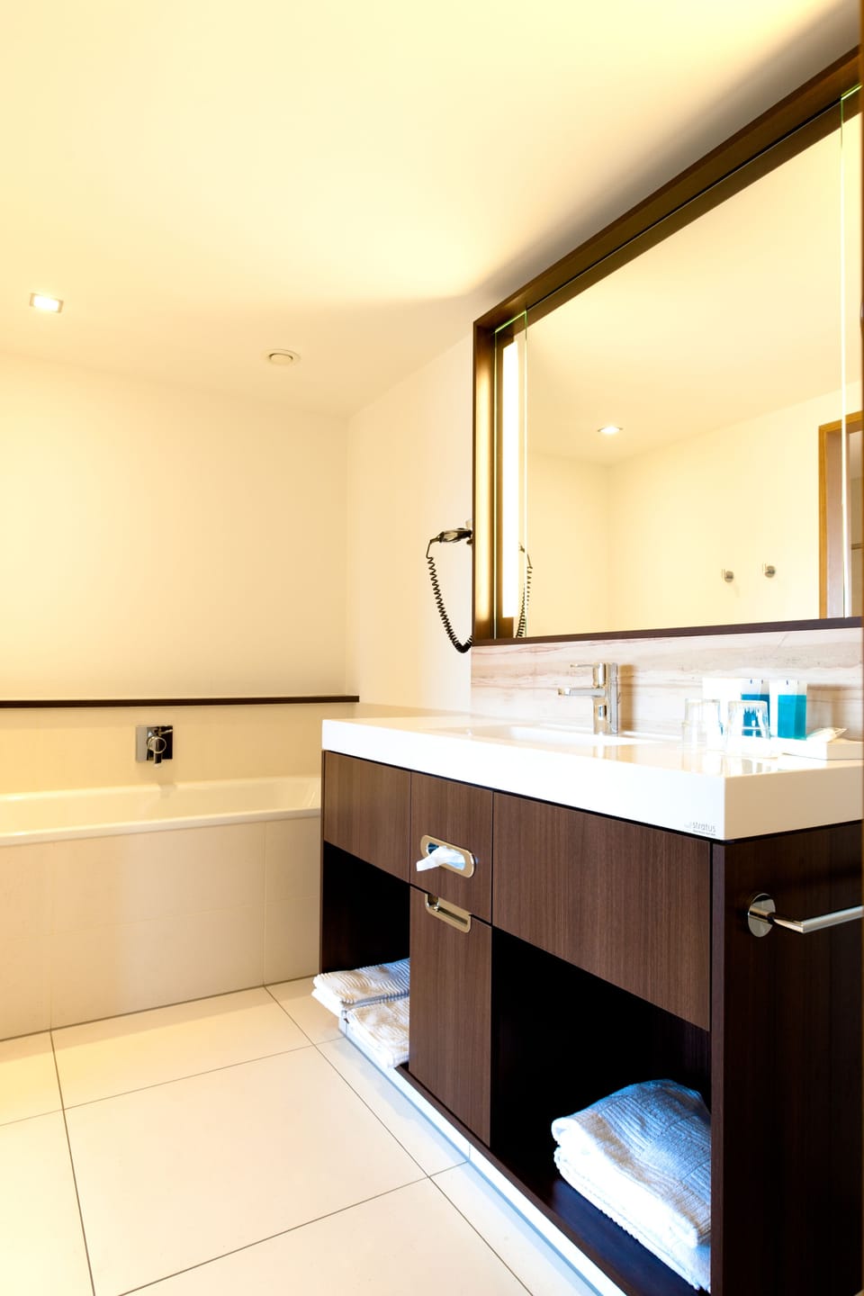 Royal Suite, Valley View | Bathroom | Free toiletries, hair dryer, towels, soap