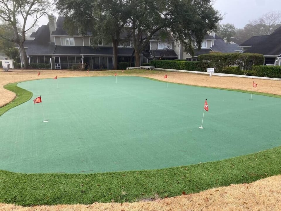 Resort Putting Green