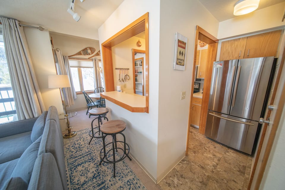 Spacious Full kitchen