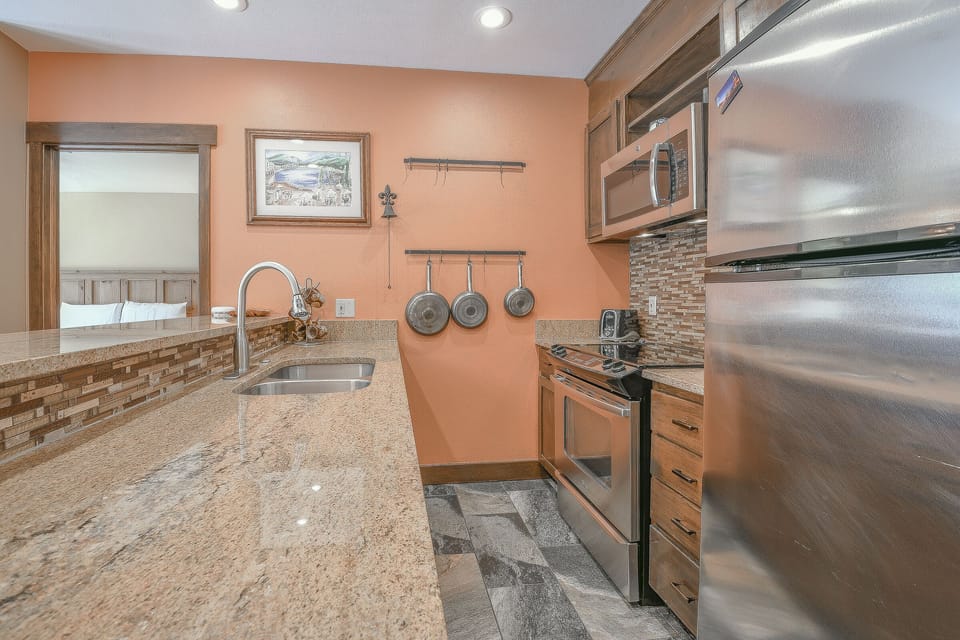 Well equipped kitchen to prepare your favorite meals