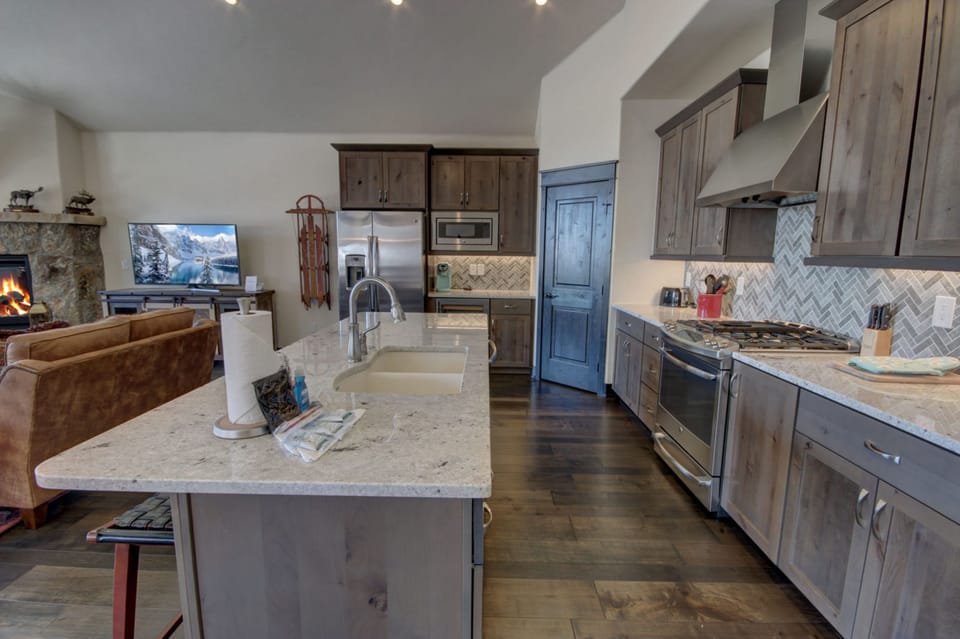 Fully equipped kitchen