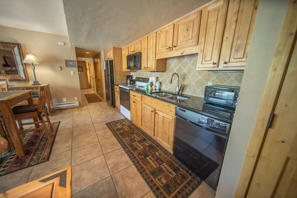 Fully equipped kitchen