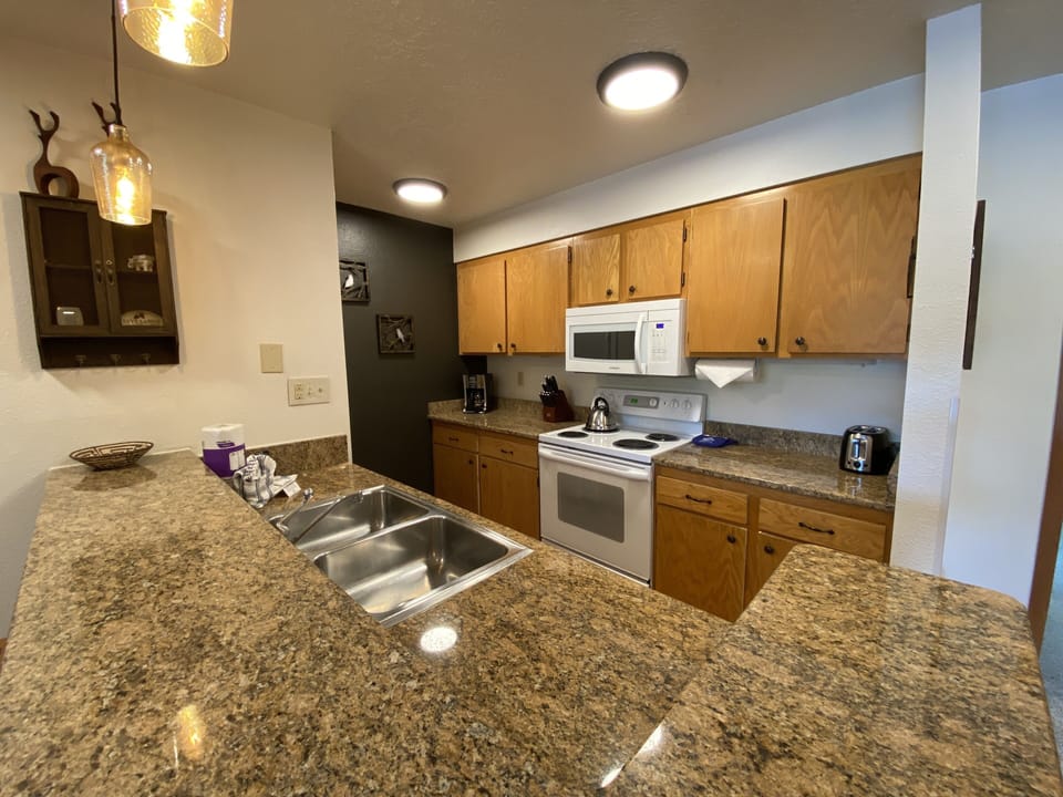 Fully equipped kitchen