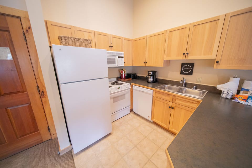 Fully equipped kitchen