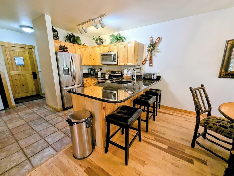 Barstool seating