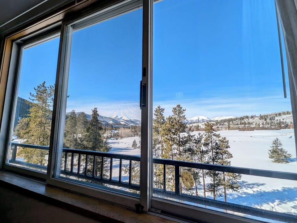 Picture windows with unobstructed mountain views #winter