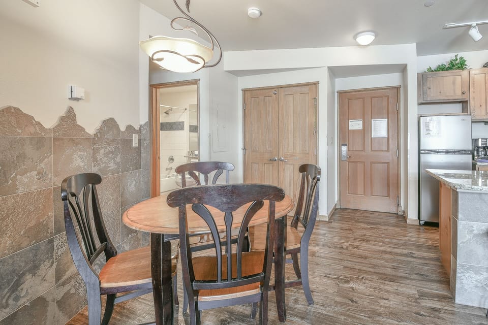 Dining table that is also great for playing board games