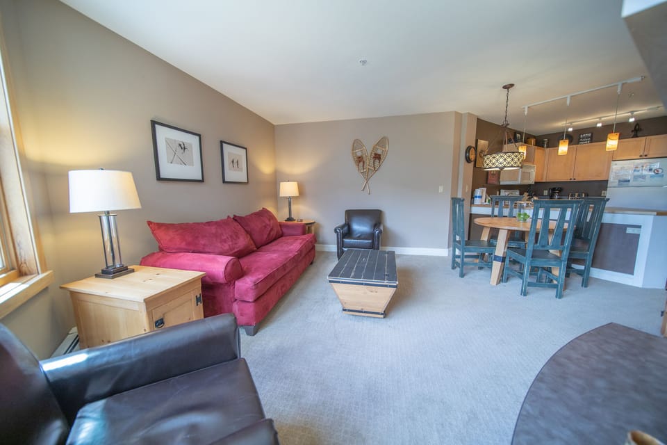 Spacious living room