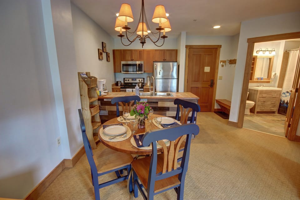 Dining table perfect for a family dinner