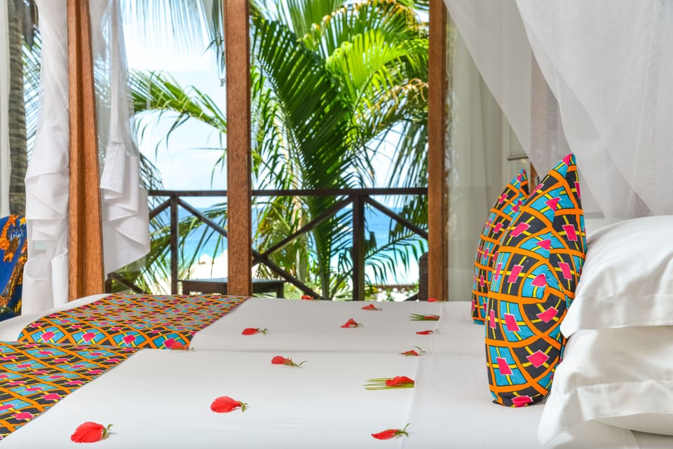 Z Hotel Sea View Twin Room | Egyptian cotton sheets, premium bedding, minibar, in-room safe