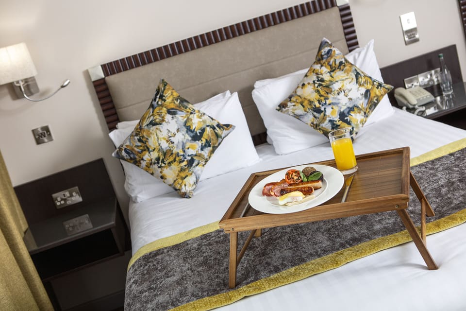 Hypo-allergenic bedding, Select Comfort beds, in-room safe, desk