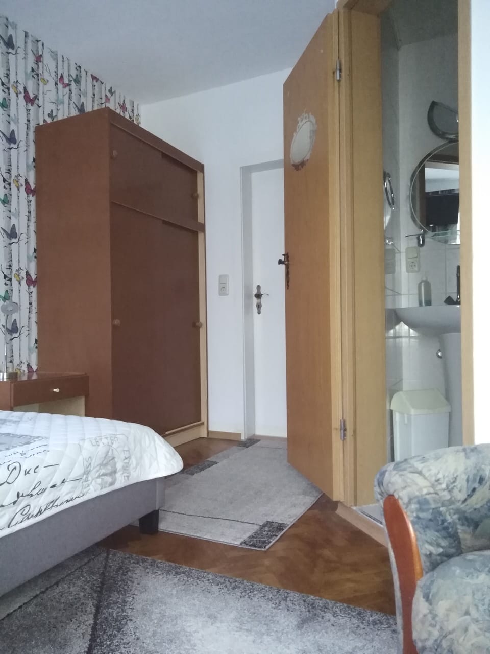 Standard Single Room | Free WiFi, bed sheets