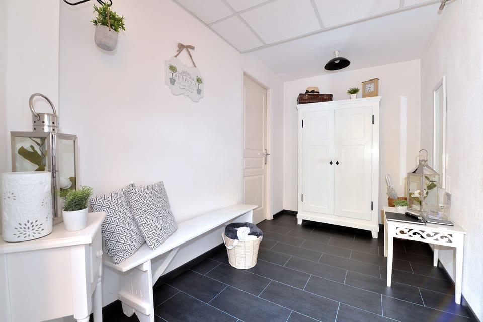 Comfort Studio, Private Bathroom, Garden View (Le Cocon des Capucines ) | Miscellaneous