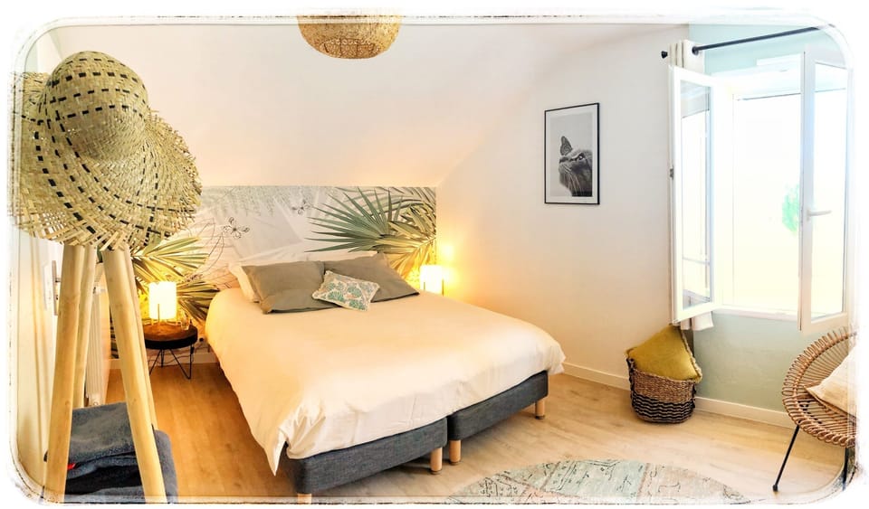 Classic Double or Twin Room, Pool View