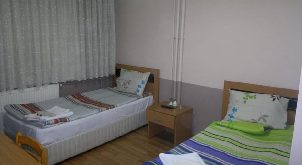 Double or Twin Room | Free WiFi