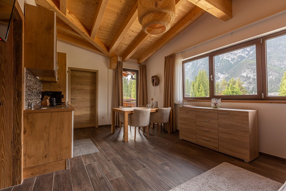 Superior Studio, Balcony | Private kitchen