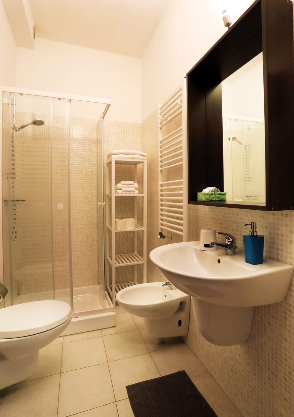 Double Room (Blu) | Bathroom | Shower, rainfall showerhead, bathrobes, bidet