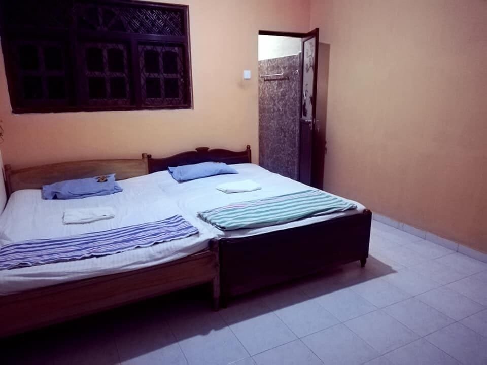 Basic Room | Iron/ironing board, free WiFi
