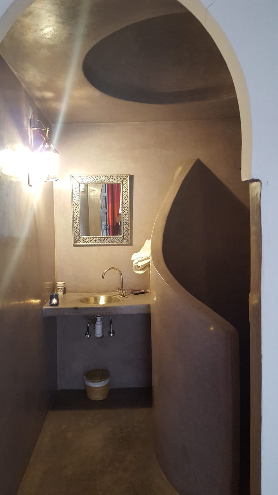 Shower, rainfall showerhead, designer toiletries, hair dryer