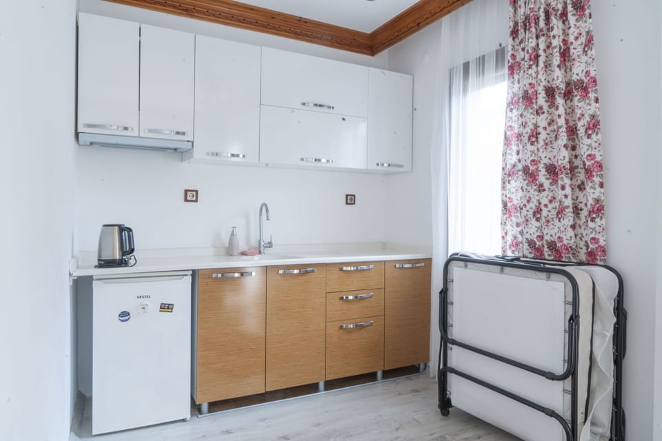 Standard Room, 1 Queen Bed, Balcony | Premium bedding, down comforters, minibar, in-room safe
