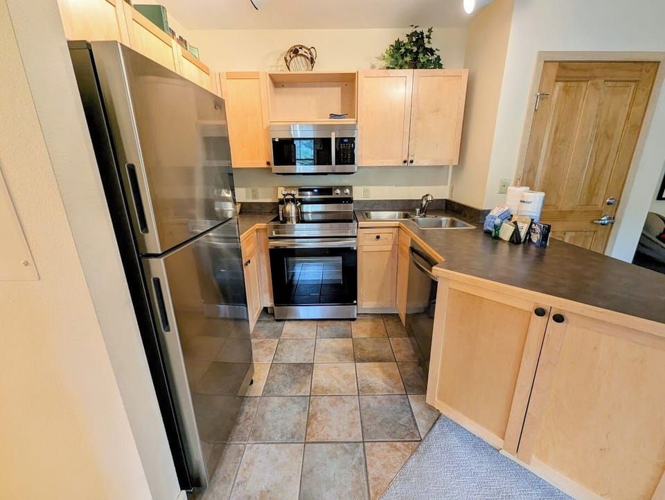 Fully equipped kitchen