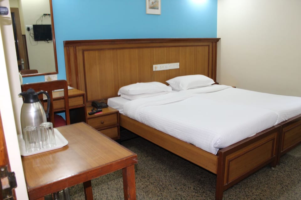 In-room safe, desk, laptop workspace, blackout drapes
