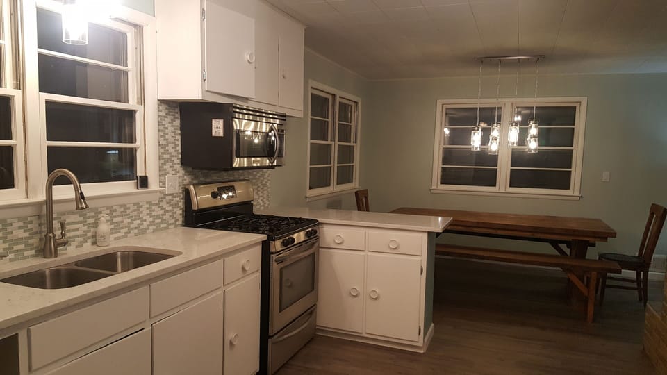 Kitchen / Dining