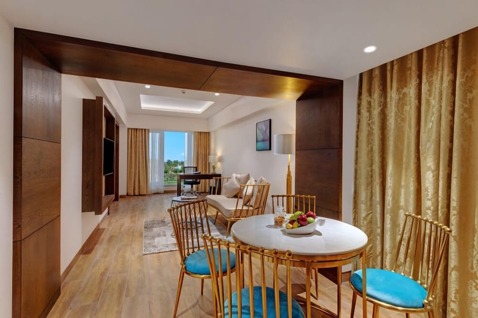Hazel Suite | Living area | LED TV