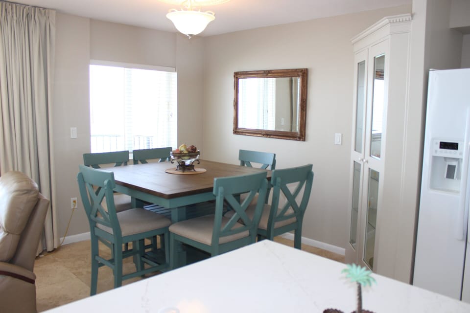 Dining Room Table With Seating For Six