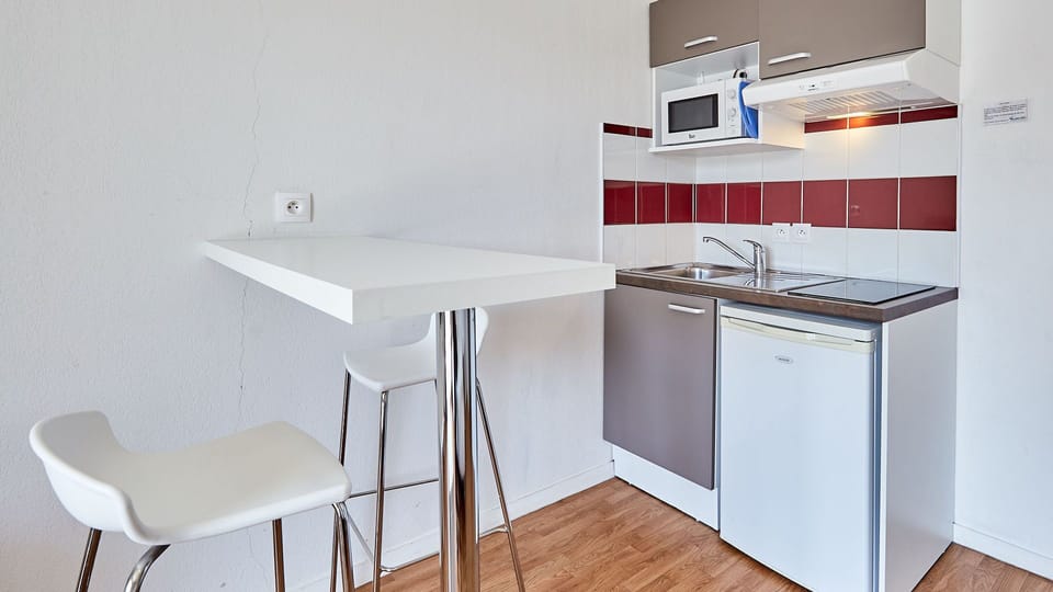 Tuck into a great snack you’ve prepared in your kitchen!