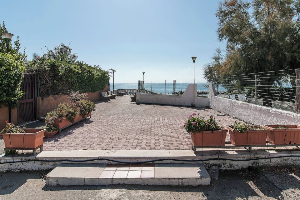 Dal parco puoi raggiungere direttamente la spiaggia attraverso l’accesso privato.