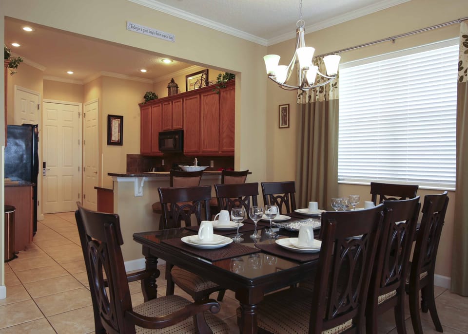 Formal & Casual dinning