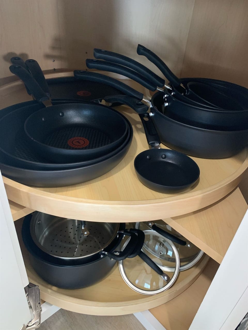 Complete set of T-fal cookware