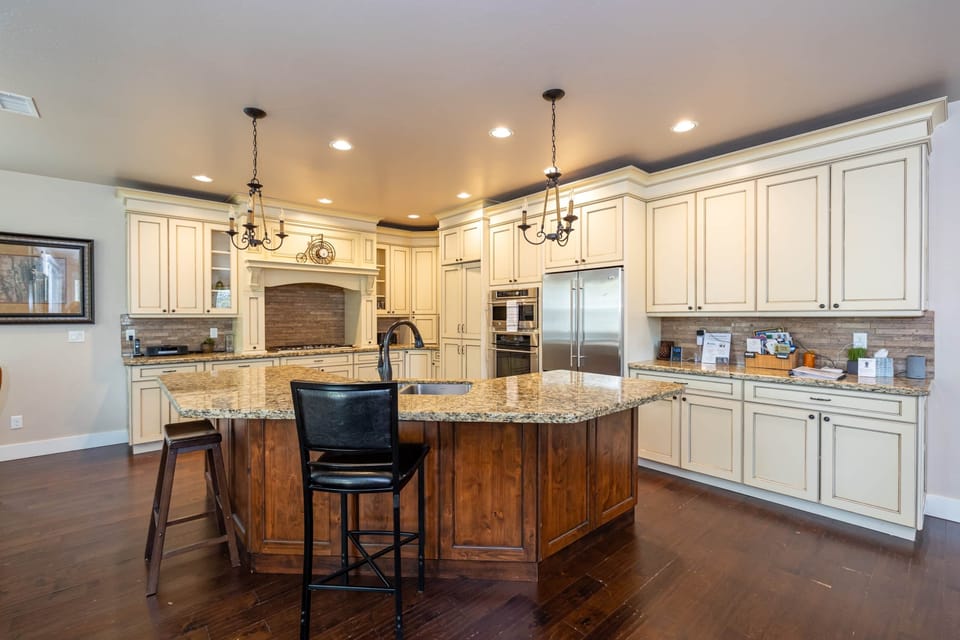 Kitchen (2)