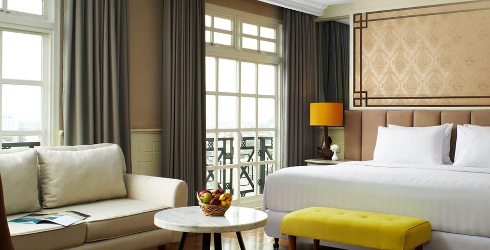 Suite | Desk, free WiFi, bed sheets